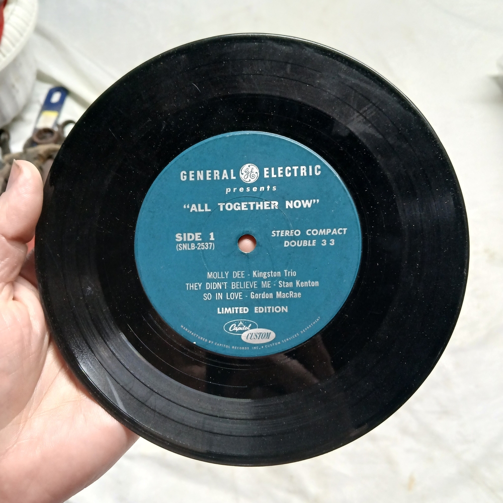 General Electric ALL TOGETHER NOW stero compact double 33 limited edition